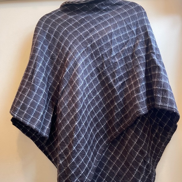 Retro Ralph Lauren Buckle Up Pancho - Picture 5 of 9